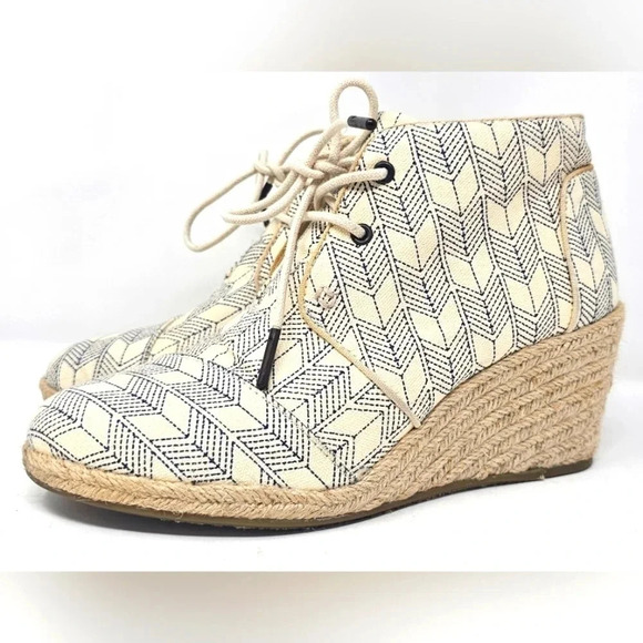 Toms Shoes - TOMS Desert Wedge Ink Sashiko Espadrilles Ankle Booties Size 7.5